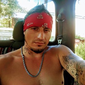 Meet your Posher, Eric len